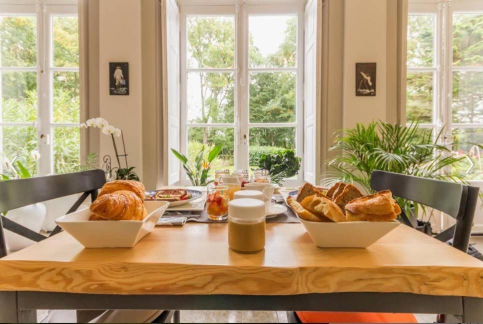 Bed and Breakfast Domaine Du Plessis Grimaud Saint-Viaud Экстерьер фото